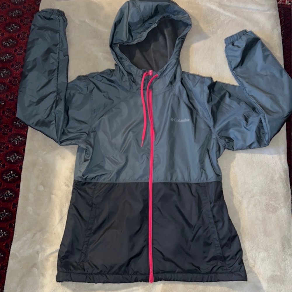 Columbia women rain jacket